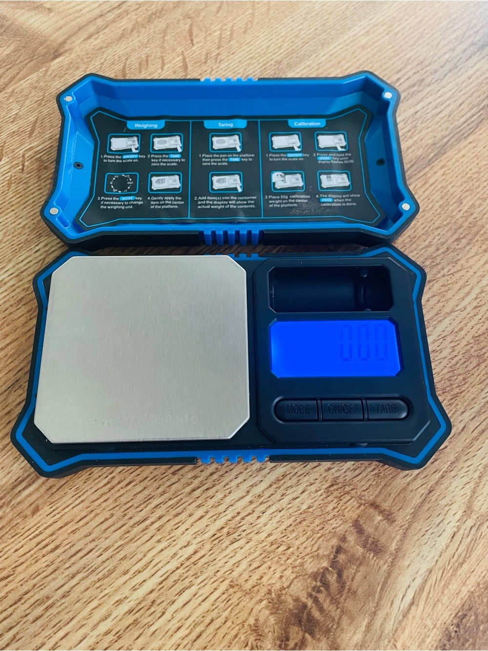 Portable Digital Pocket Scale in Blue and Black